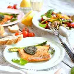 Baked trout and salad 