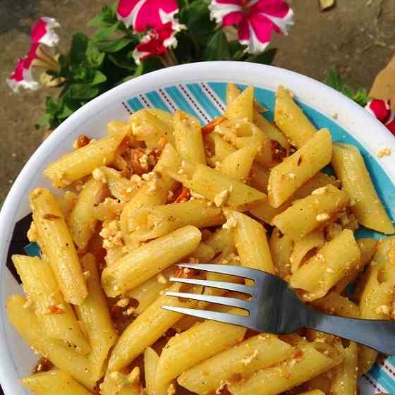 Scrambled paneer pasta