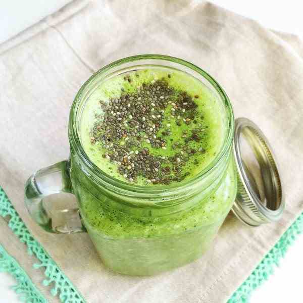 Tropical Pineapple Green Smoothie