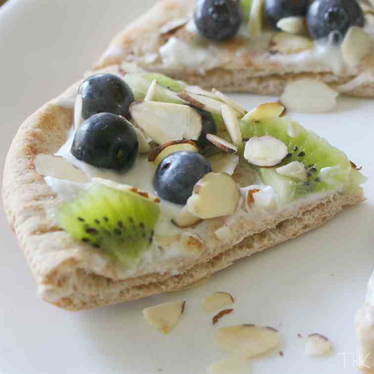 No-Bake Fruit “Pizzas”