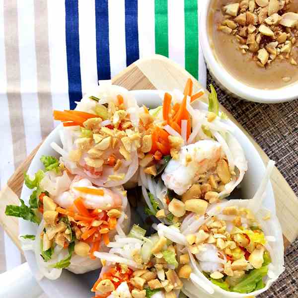 Shrimp spring rolls