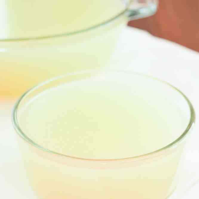 How to Make Nourishing Chicken Stock