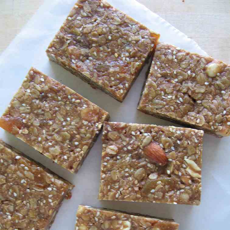 Chewy Peanut Butter Granola Bars