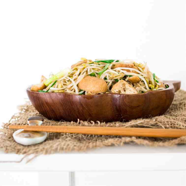 Mung Bean Sprouts Stir-Fried with Tofu