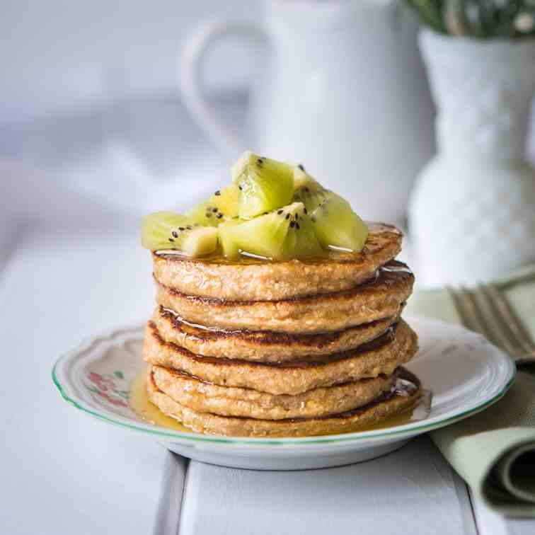 Banana oat pancakes