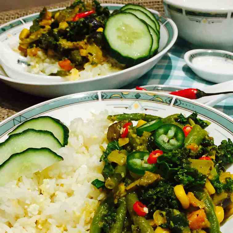 Vegetarian Thai curry on egg-fried rice