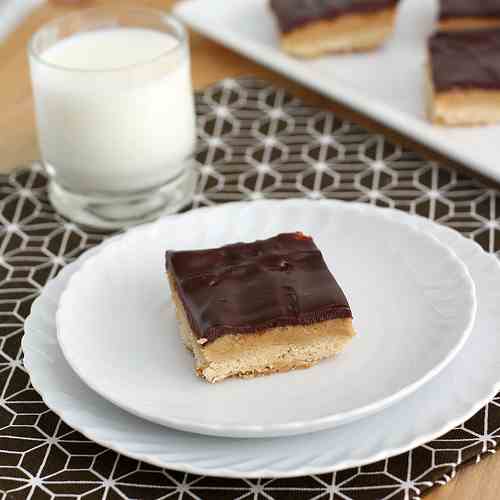 PB & Chocolate Shortbread Bars