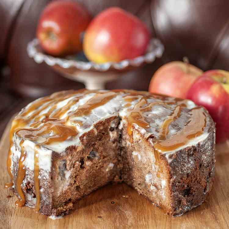 Fresh apple cake