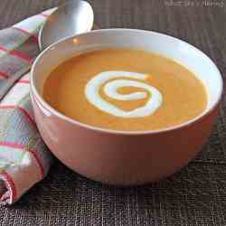 Curried Carrot and Lentil Soup