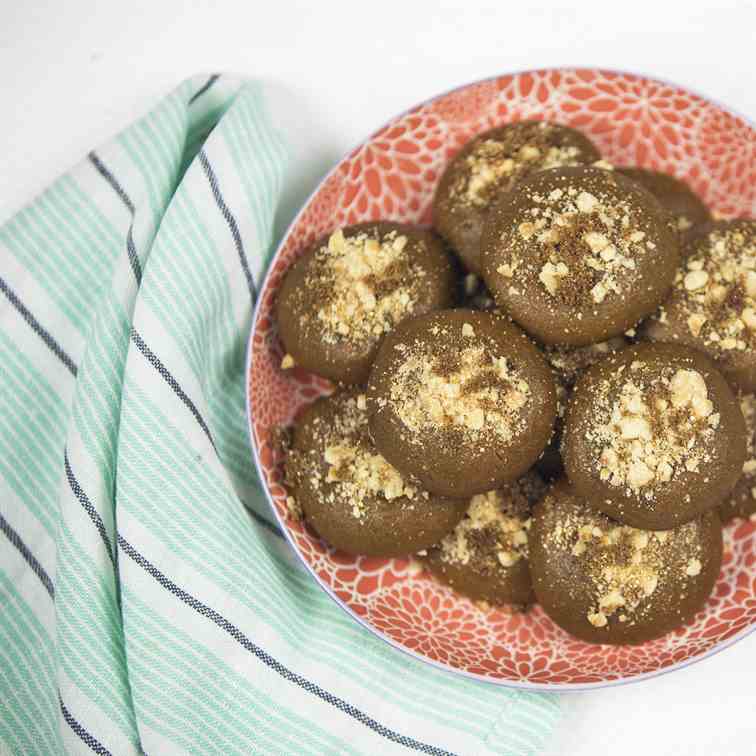 Chewy Spiced Treacle Cookies