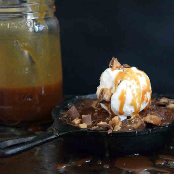 Skillet Toffee Bit Brownie Sundaes