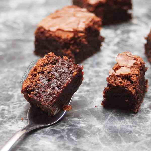 Flourless Fudge Brownies (Gluten Free)