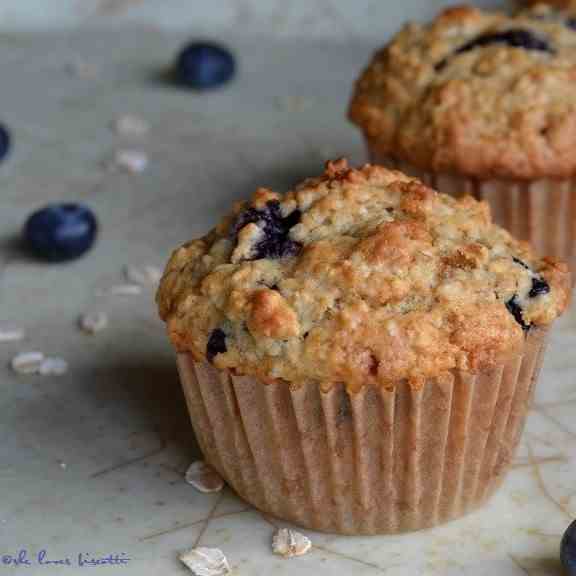 Healthy Blueberry Oat Muffins