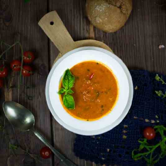 Fresh tomato soup