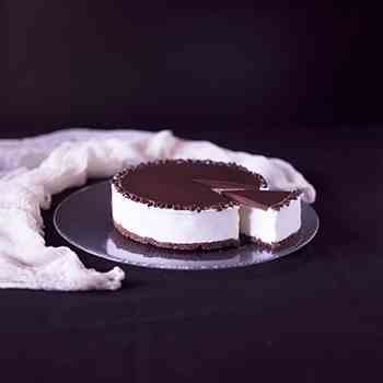 Gorgeous yogurt chocolate chantilly cake