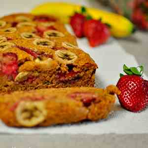 Strawberry Banana Bread (vegan)