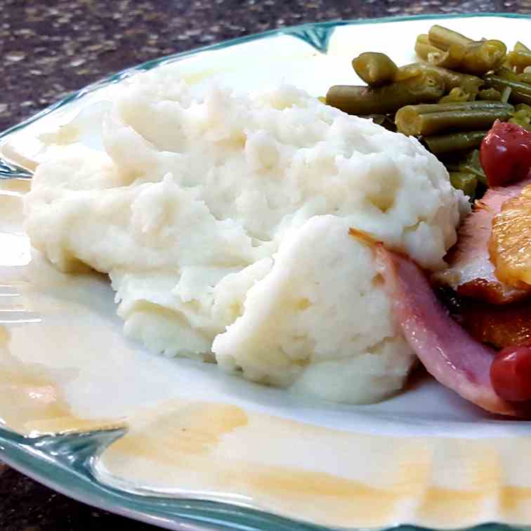 Baked Ham with Cherry Pineapple Glaze