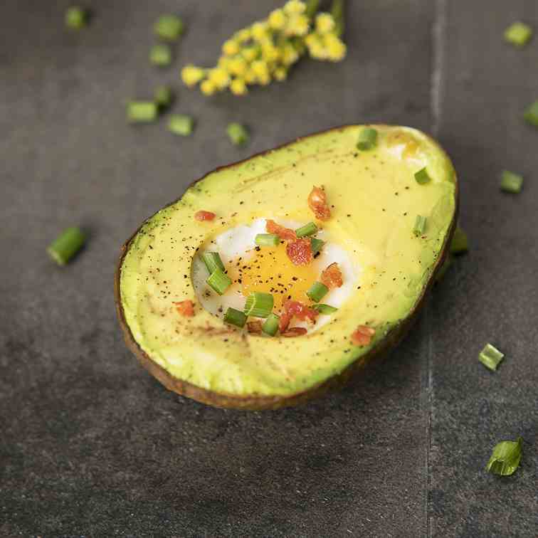 Avocado Egg in a Hole