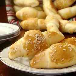 Croissants with Sesame Seeds (Kifli)