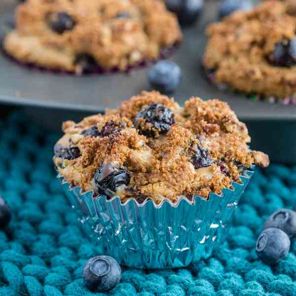 skinny blueberry cheesecake muffins