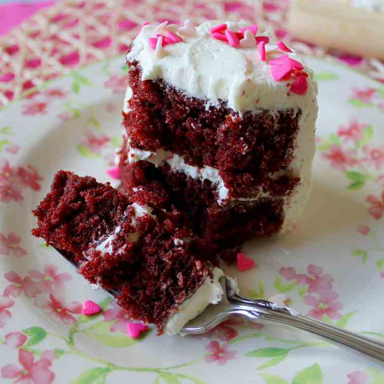 Traditional Red Velvet Cake