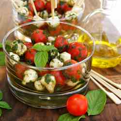 Perline di Mozzarella, Tomatoes & Basil
