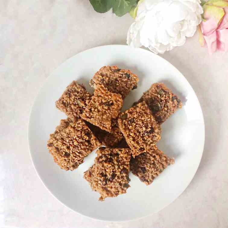 Banana and Peanut Butter Oat Bars