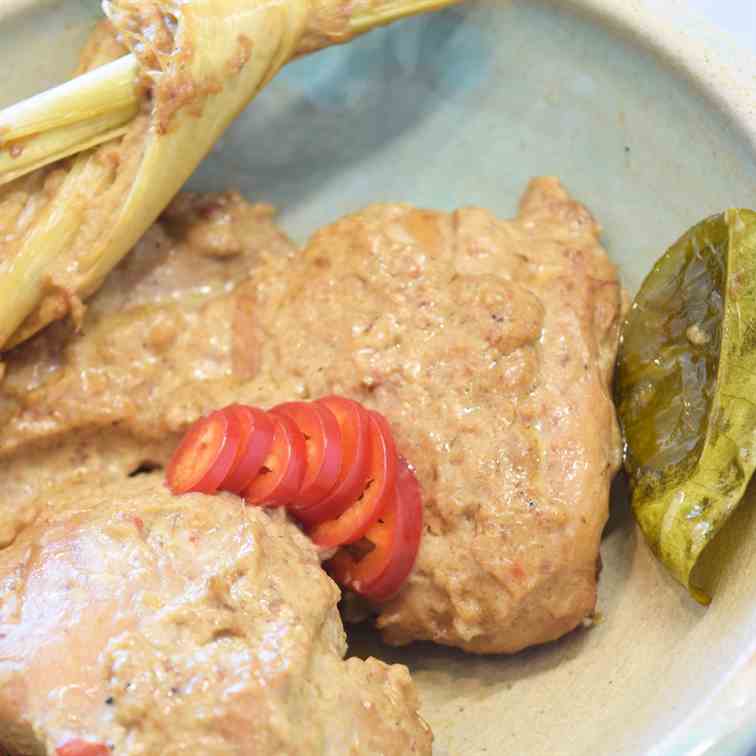 Javanese Chicken Curry (Opor Ayam)