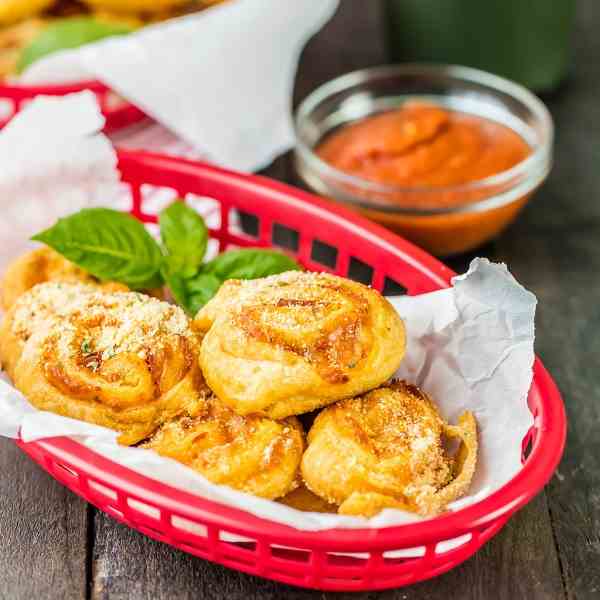 Stuffed Pepperoni Pizza Rolls