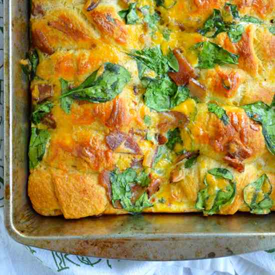 Crescent Roll Breakfast Bake