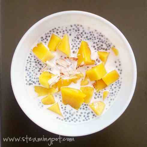 Chia Mango Pudding