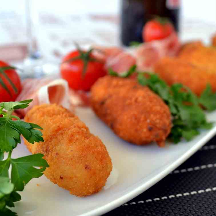 Spanish ham croquettes