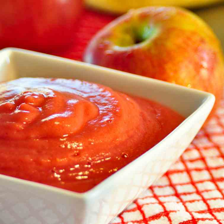 Homemade Strawberry Applesauce