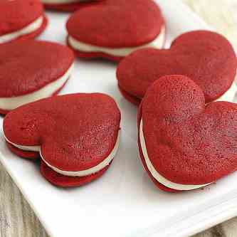 Red Velvet Whoopie Pies