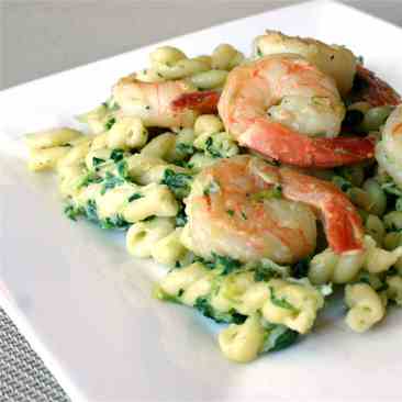 Zesty Shrimp Pasta with Leeks and Arugula.