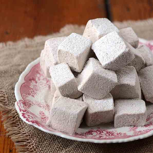 Spicy Gingerbread Marshmallows
