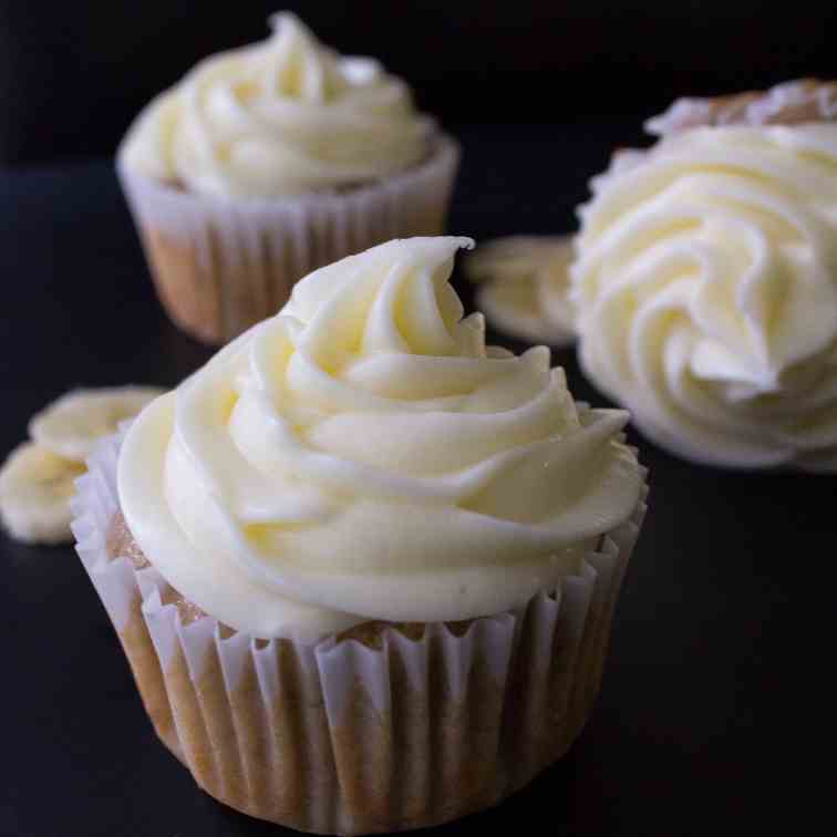 Banana Cupcakes with Cream Cheese Frosting