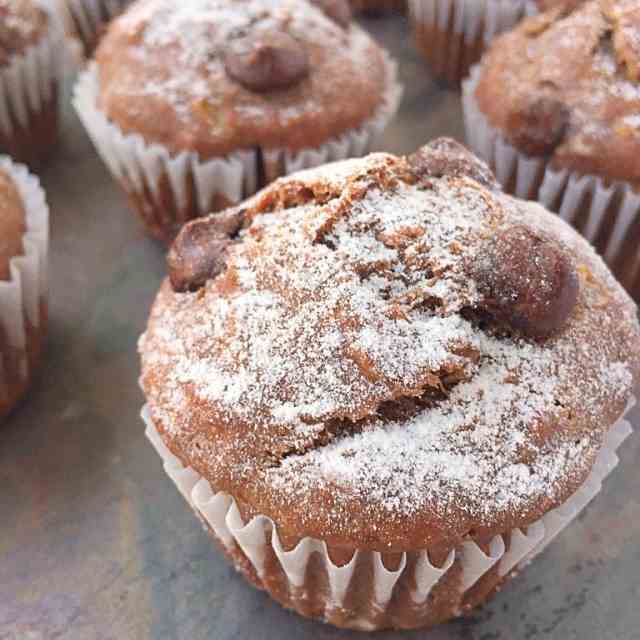 Easy Banana Chocolate Chip Muffins