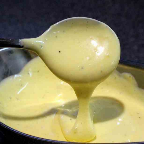 Sauce Hollandaise from the Blender