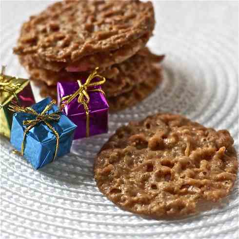 Almond-Oat Lace Cookies