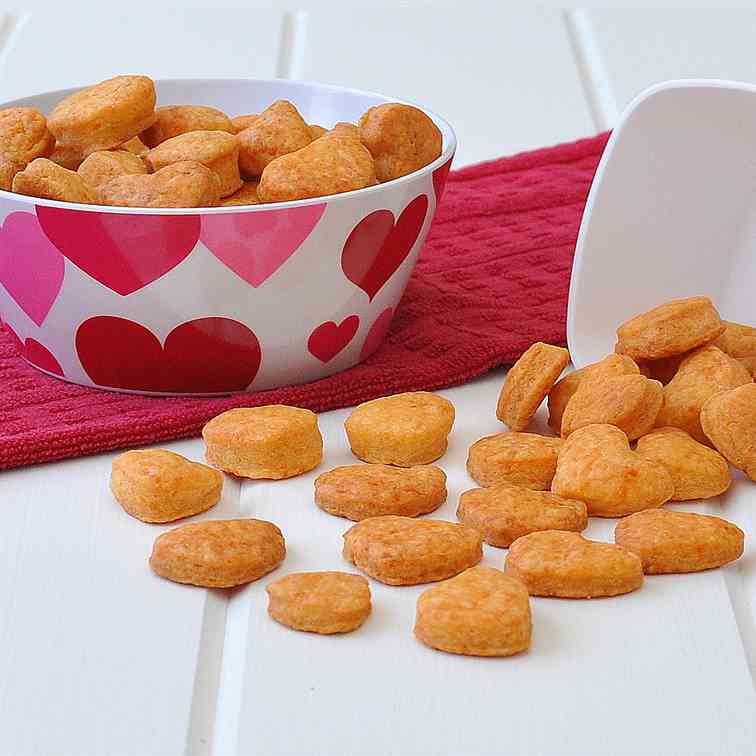 Cheddar Heart Crackers