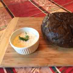 Dill Dip with Pumpernickel bread