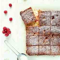 Blondies with white chocolate and raspberr