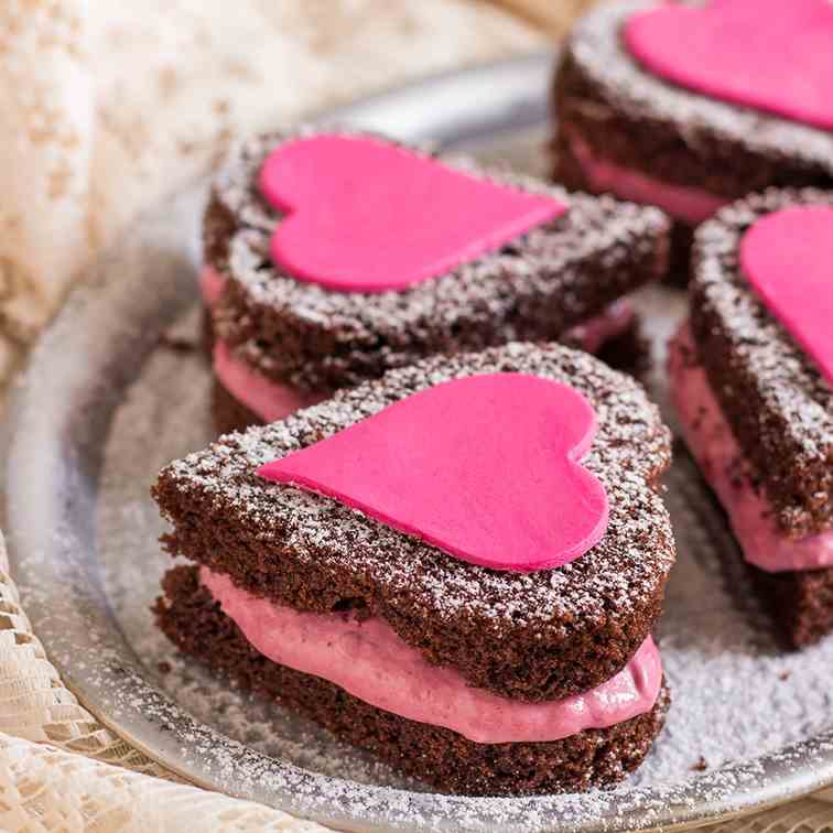 Mini Naked Chocolate Cake Hearts