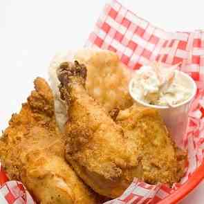 Low Calorie Chicken Drumsticks - Coleslaw 