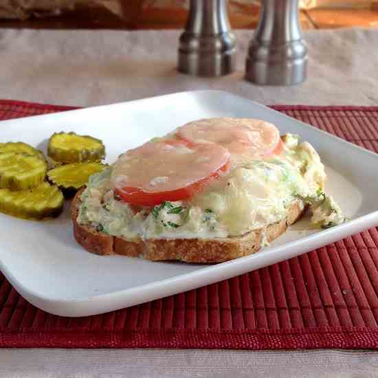Tuna Melts with Horseradish Mayonnaise