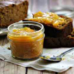 Easy Homemade Peach Butter