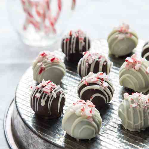 Peppermint Oreo Cookie Balls