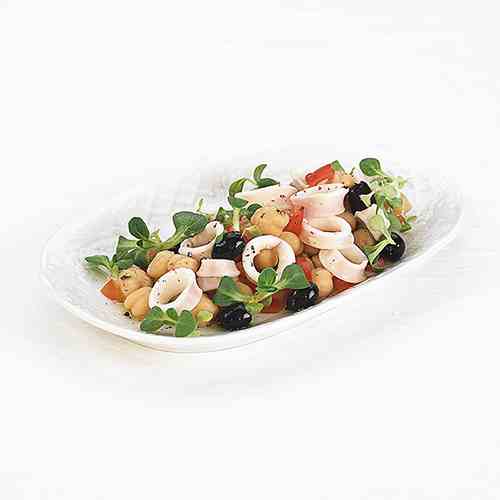 Chickpeas salad with calamari and olives