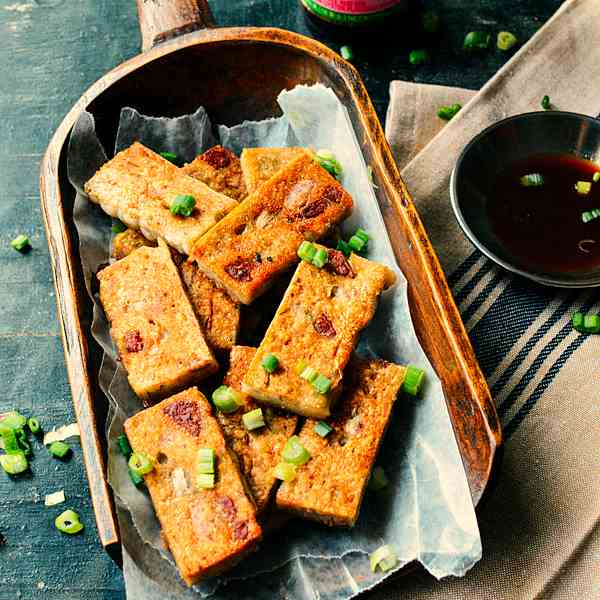 CHINESE TARO CAKE